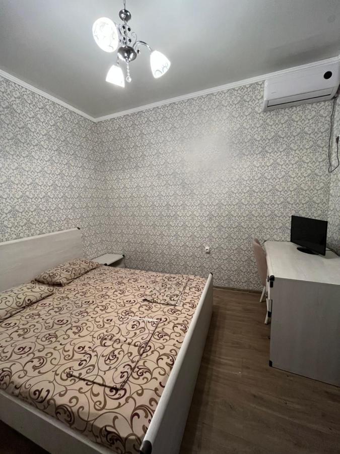 Gostevoy Dom Samir Hotel Gagra Buitenkant foto