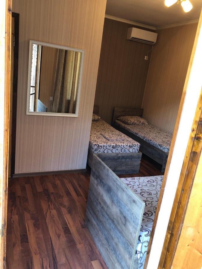Gostevoy Dom Samir Hotel Gagra Buitenkant foto